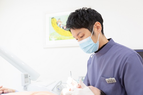 知識・経験豊富な歯科医師が治療を実施